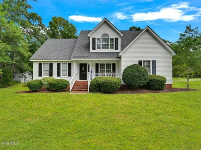 Spacious family home featured in North Carolina suburbs